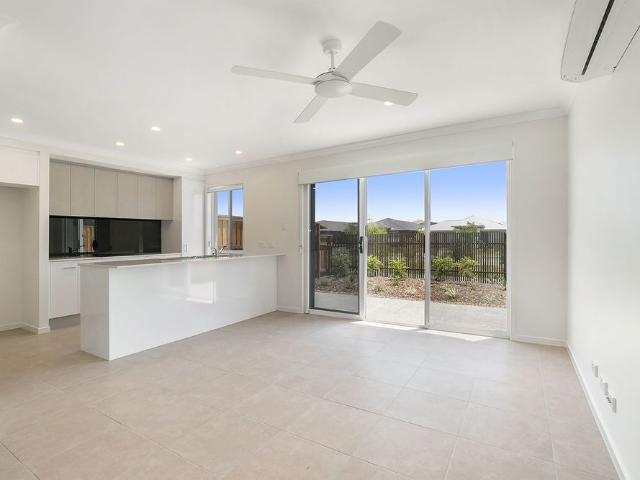Townhouse for rent in Fernbrook, Queensland