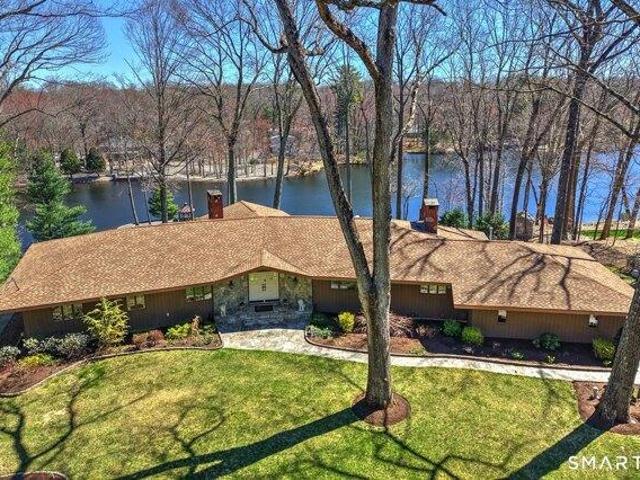 House for sale in Trumbull, Connecticut