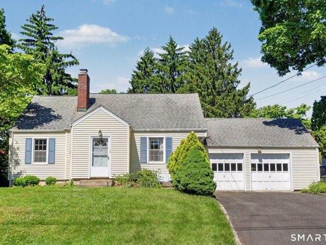 House for sale in Trumbull, Connecticut