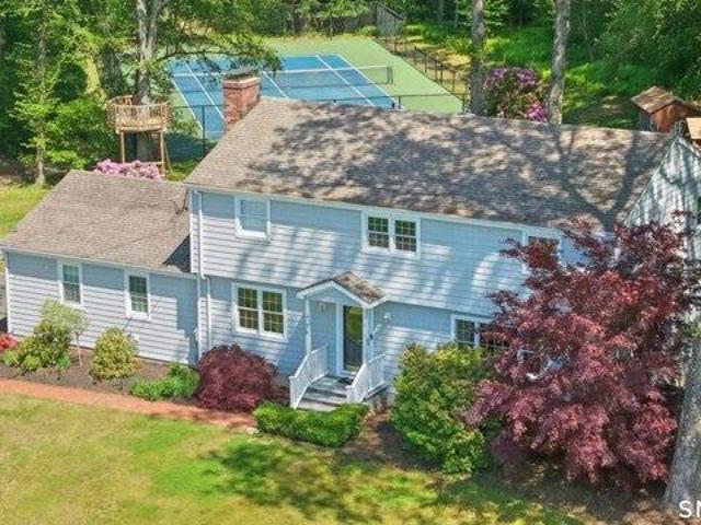 House for sale in Trumbull, Connecticut