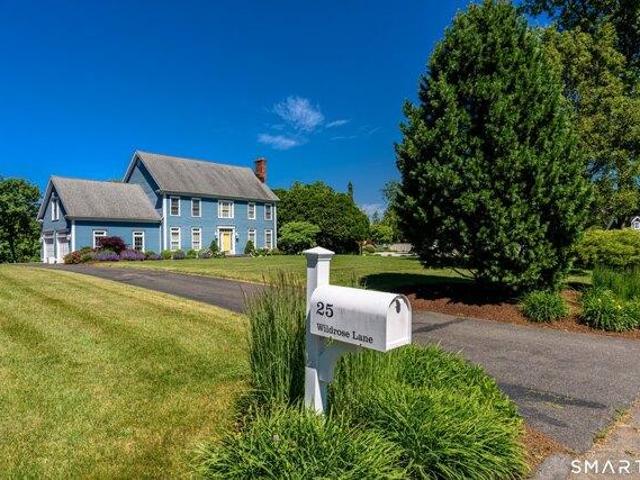 House for sale in Trumbull, Connecticut