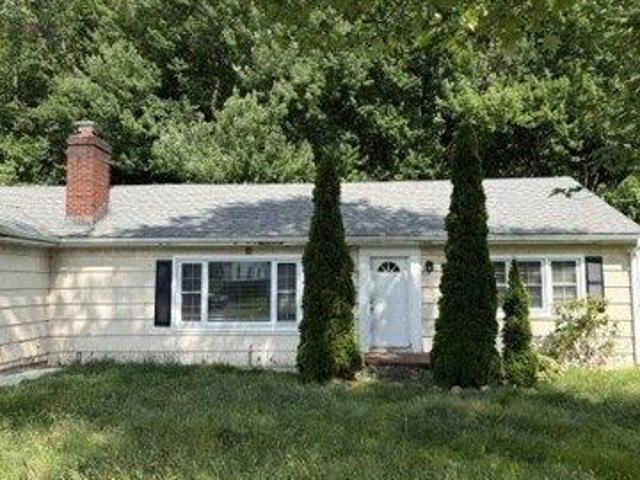 House for sale in Trumbull, Connecticut