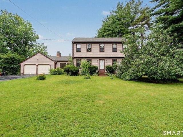 House for sale in Trumbull, Connecticut