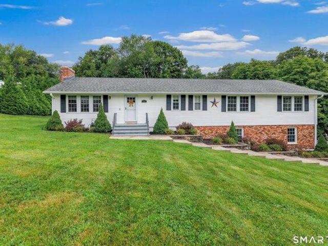 House for sale in Trumbull, Connecticut