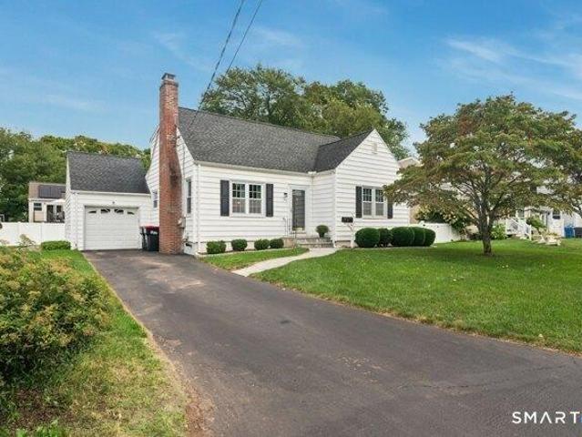 House for sale in Long Hill, Trumbull