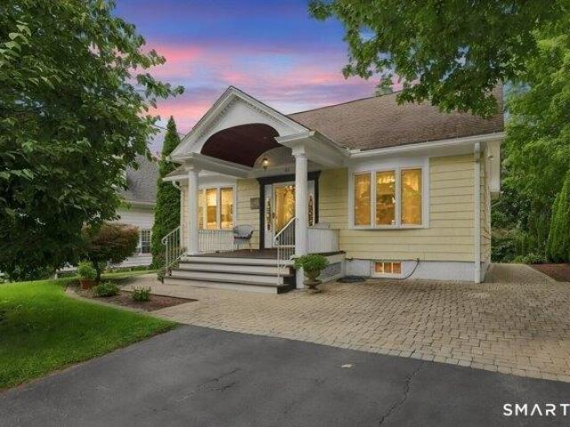 House for sale in Long Hill, Trumbull