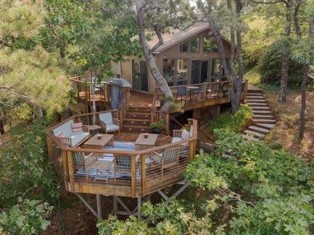 House for sale in North Truro, Massachusetts
