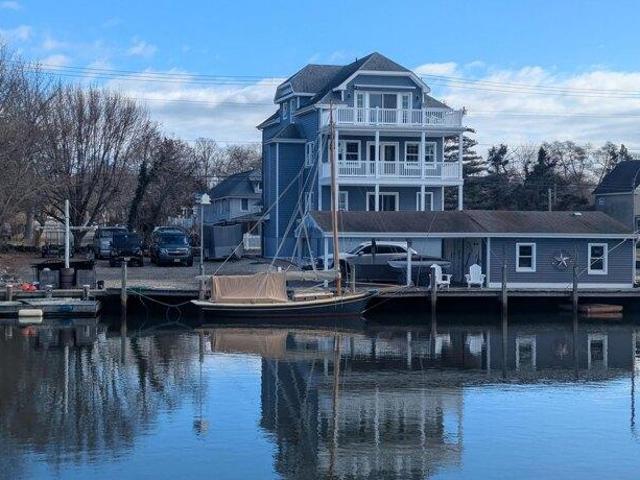 House for sale in Tuckerton, New Jersey