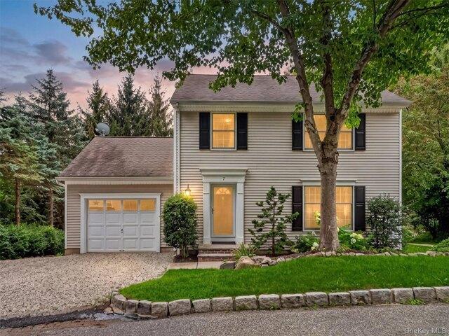 House for sale in Southfields, New York