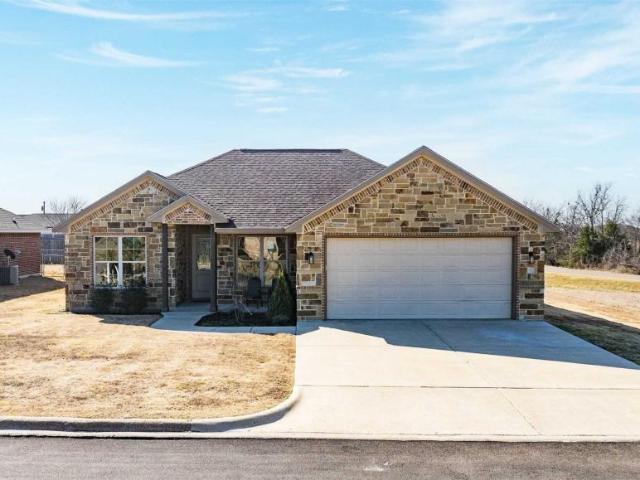House for sale in Henderson, Texas