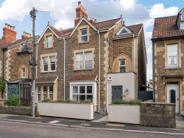 Property for sale in Frome