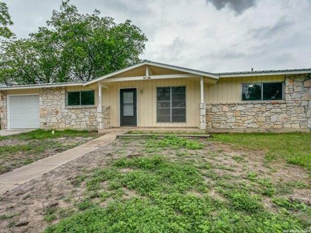 House for sale in Universal City, Texas
