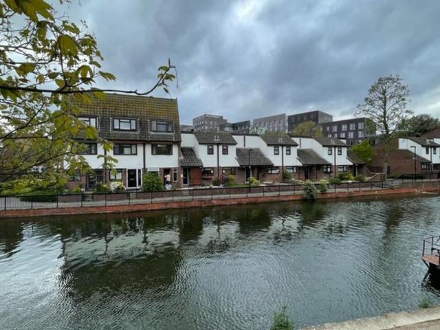 Apartment for rent in Ocean Estate, Mile End