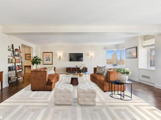Apartment for sale in Arverne, New York