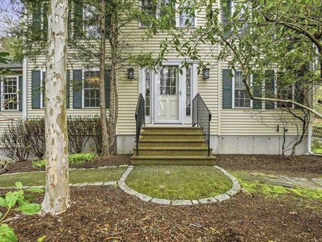 House for sale in Upton, Massachusetts