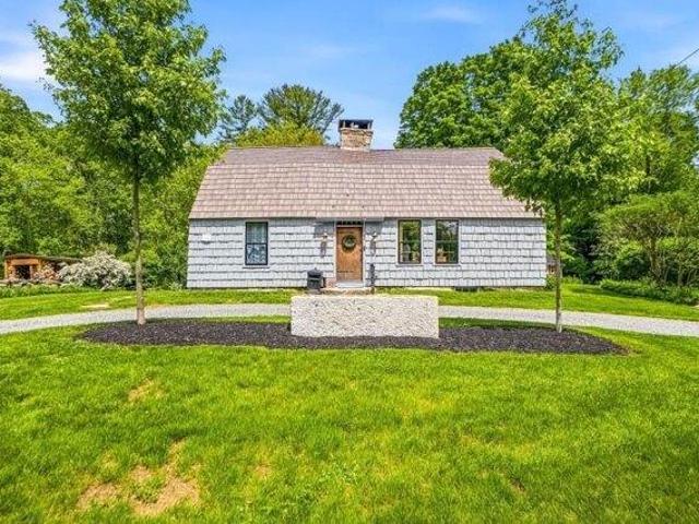 House for sale in Upton, Massachusetts