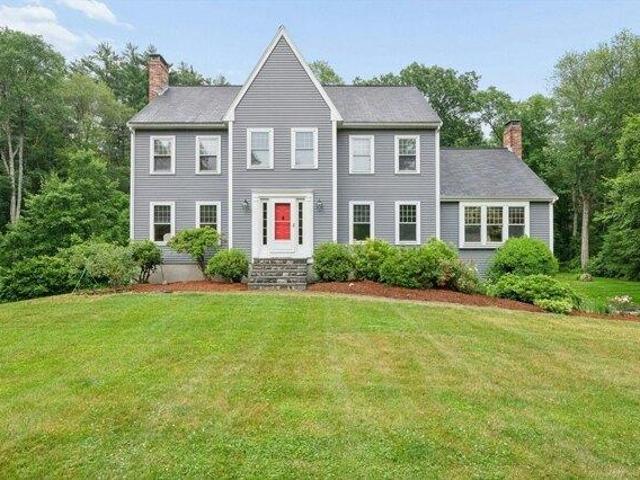 House for sale in Upton, Massachusetts