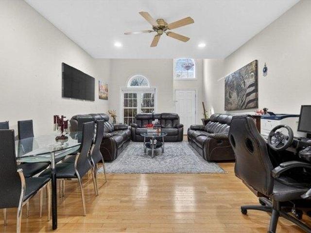 Condo for sale in Upton, Massachusetts