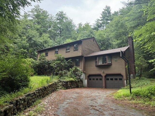 House for sale in Upton, Massachusetts