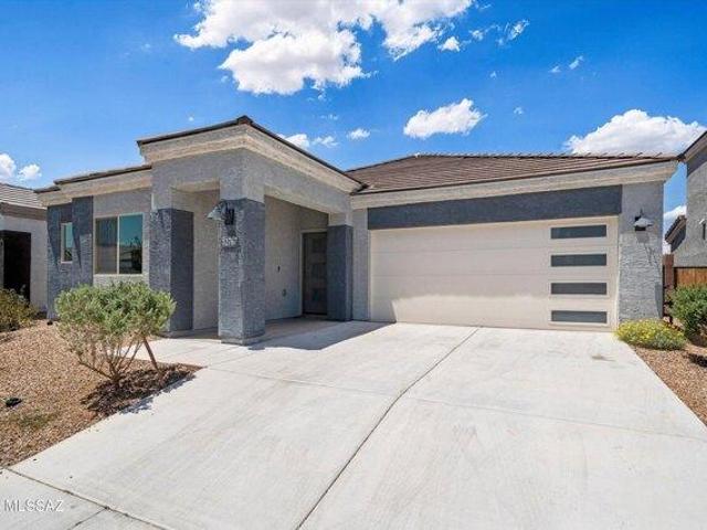 House for sale in Vail, Arizona