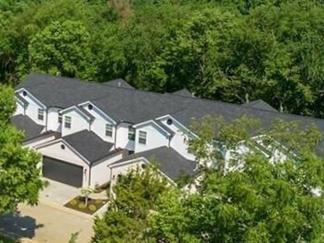 Condo for sale in Versailles, Kentucky