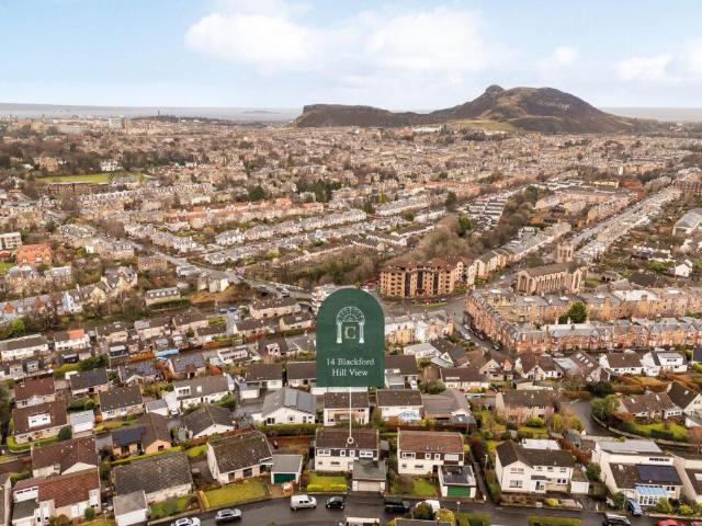 House for sale in Blackford, Scotland