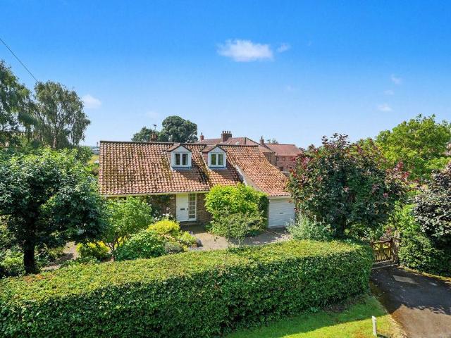 House for sale in Lower Dunsforth, North Yorkshire