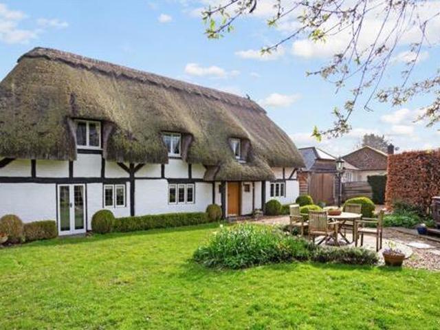 House for sale in Barton Stacey, Hampshire