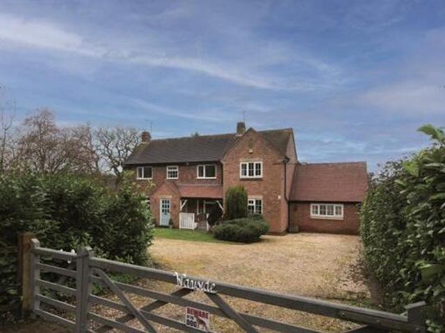 House for sale in Warwick, Warwickshire