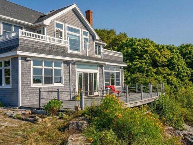 House for sale in Vinalhaven, Maine