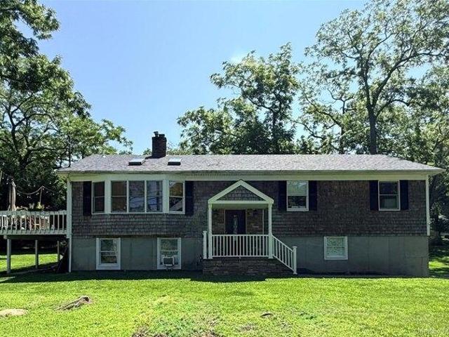 House for sale in Wading River, New York