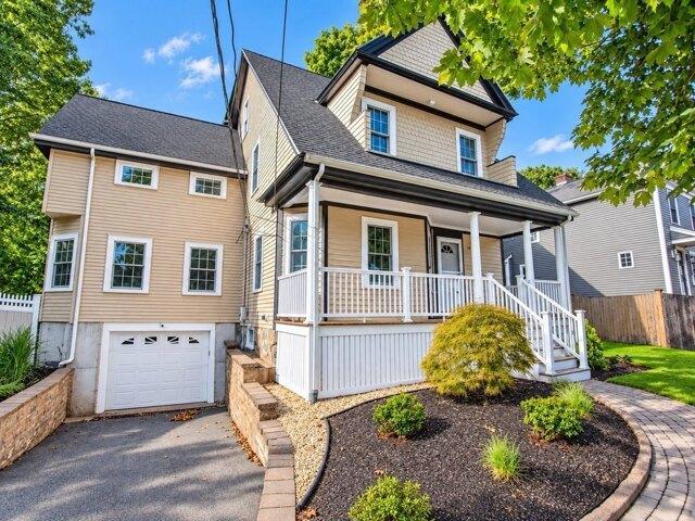 House for sale in Wakefield, Middlesex County