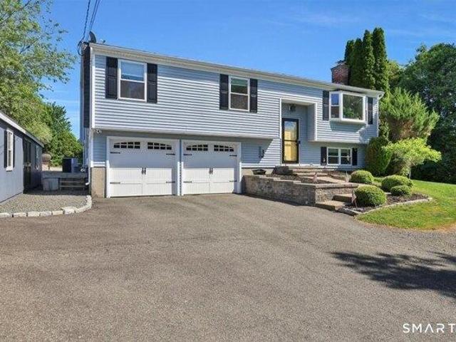 House for sale in Wallingford, Connecticut