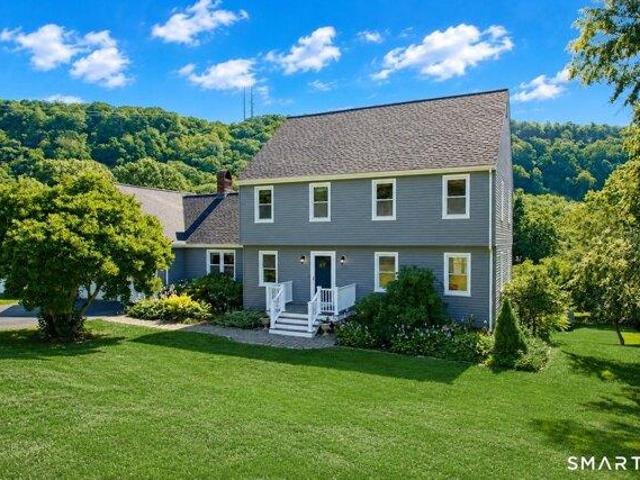 House for sale in Wallingford, Connecticut