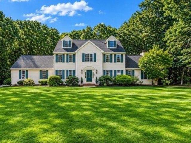 House for sale in Walpole, Norfolk County