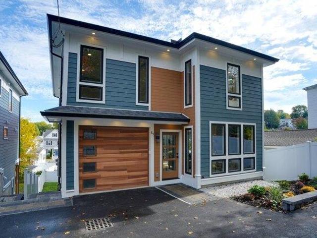 House for sale in Lakeview, Waltham