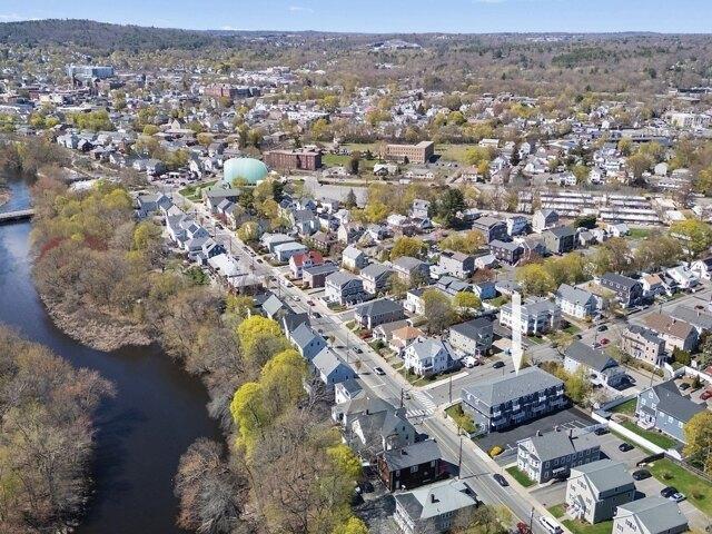 Condo for sale in Waltham, Massachusetts