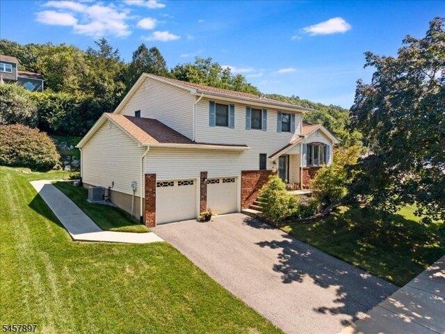House for sale in Wanaque-Midvale, Wanaque