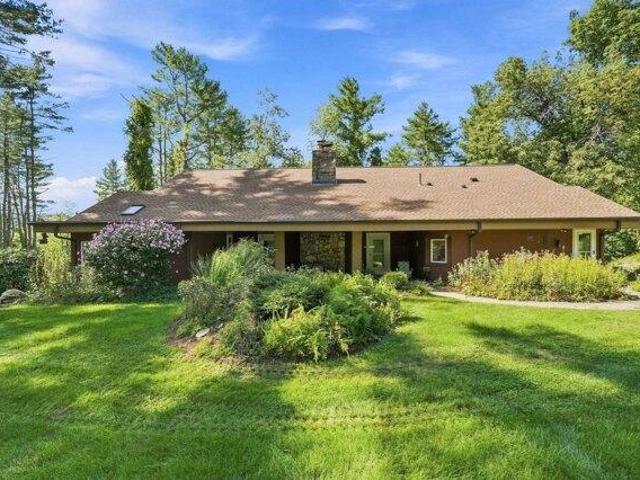 House for sale in Ware, Hampshire County