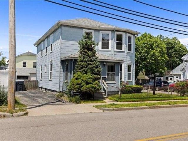 House for sale in Warwick, Rhode Island