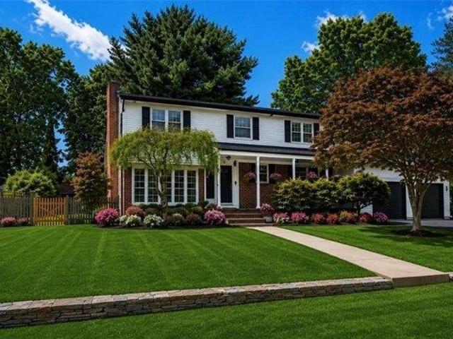 House for sale in Warwick, Rhode Island