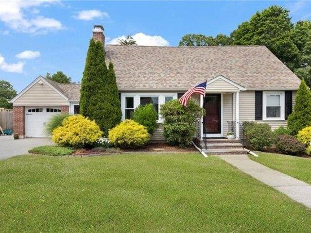 House for sale in Warwick, Rhode Island