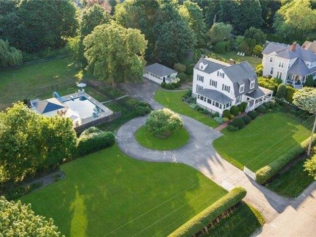 House for sale in Warwick, Rhode Island