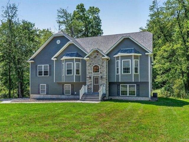 House for sale in Blooming Grove, New York