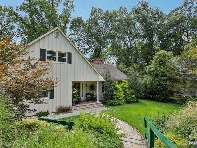 House for sale in Washingtonville, Watchung