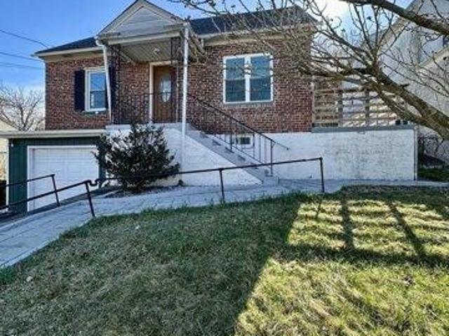 House for sale in Waterbury, Connecticut