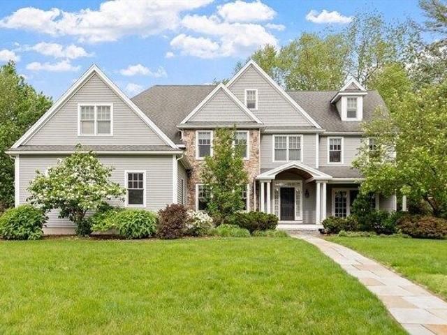 House for sale in Wayland