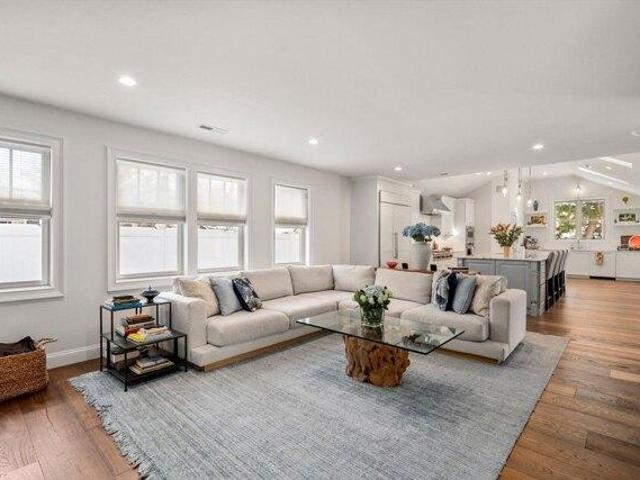 House for sale in Wayland