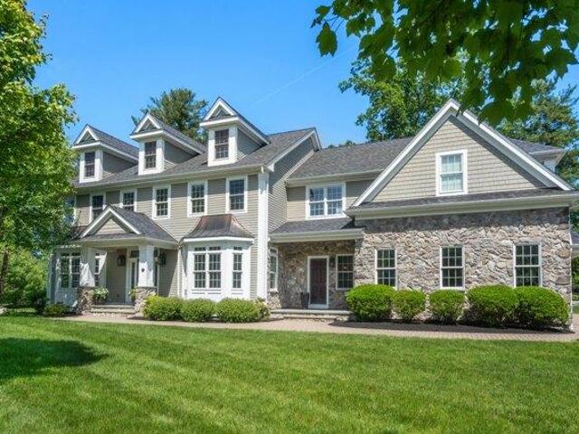 House for sale in Wayland