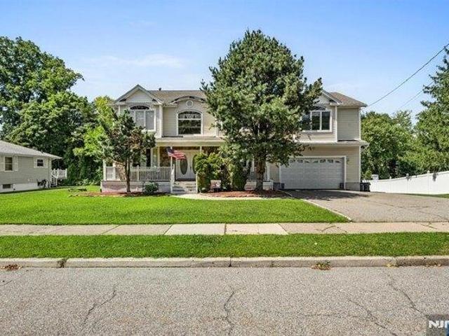House for sale in Passaic, New Jersey